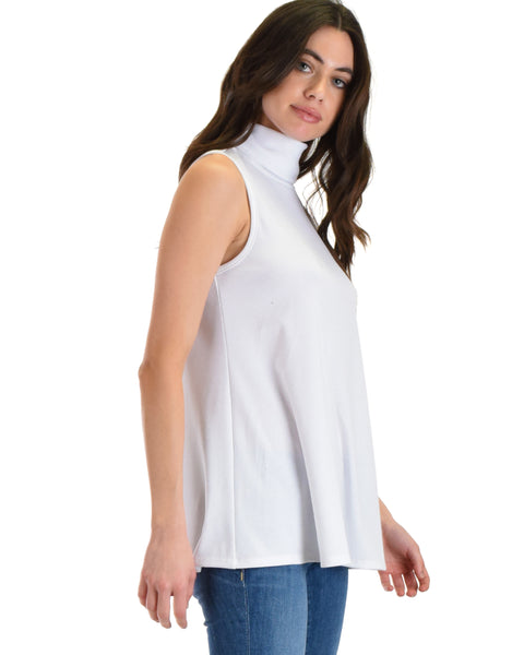 Lyss Loo White Topanga Sleeveless Turtleneck Top